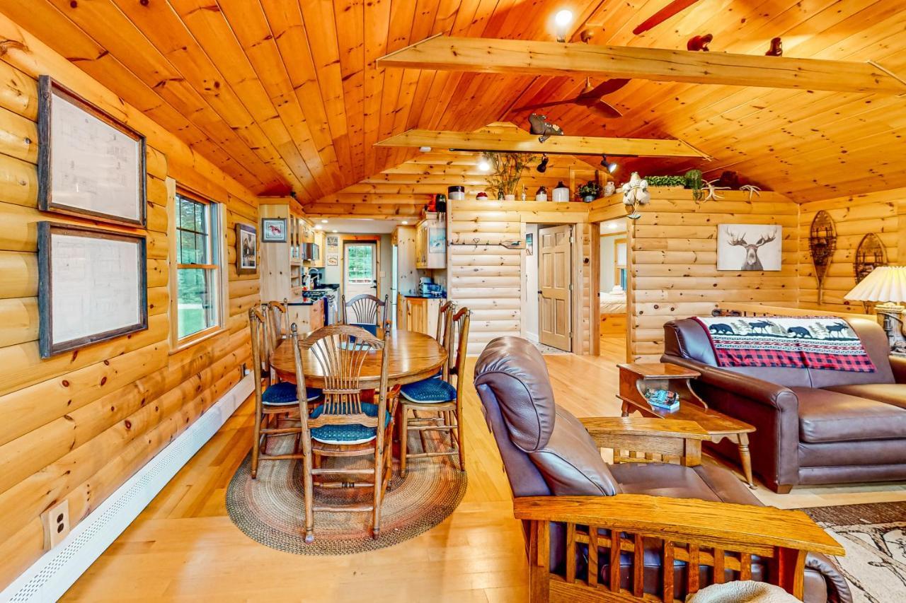 Camp Two Loons Villa Oxford Exterior photo